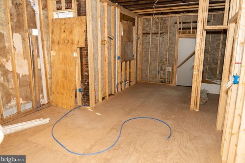 2028 29 St, Philadelphia PA 19132-3022 exterior