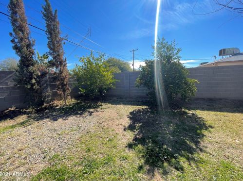 6739 33rd Ave, Phoenix AZ 85041-6332 exterior