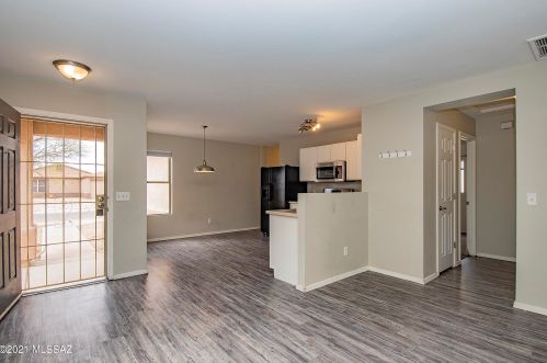 2638 Cambridge Ring Dr, Tucson AZ 85706-3658 exterior