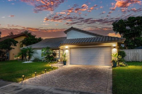 21176 Escondido Way, Boca Raton FL  33433-2505 exterior