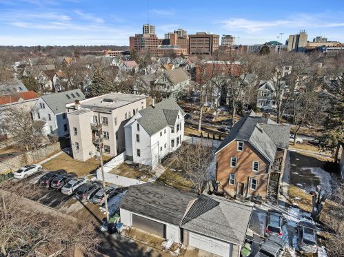 3241 Bartlett Ave, Milwaukee, WI 53211-3022