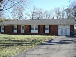 4331 Greenbriar Dr, Chester, VA 23831-6824