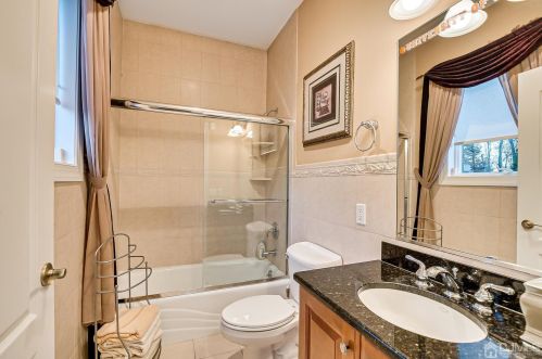 21 Southfield Rd, Edison NJ 08820-3141 exterior