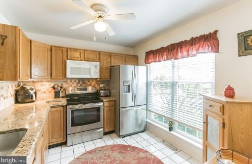 210 Moria Pl, Chester PA 19014-1264 exterior