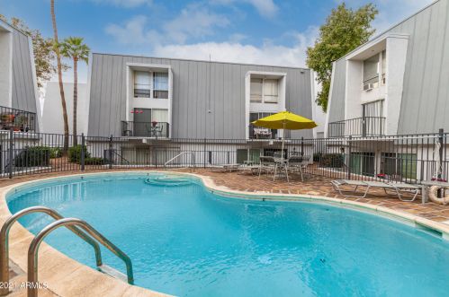 3416 44th St, Phoenix AZ  85018-6050 exterior