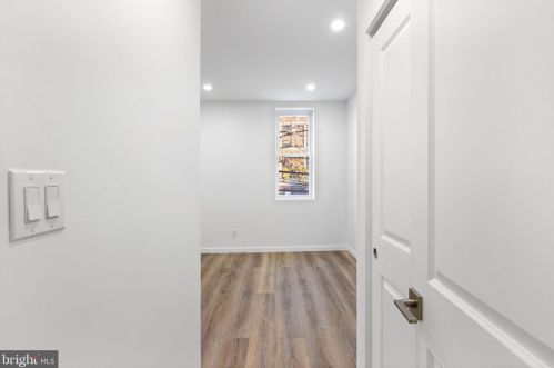 310 Mckean St, Philadelphia PA  19148-2630 exterior