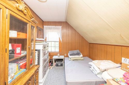 20 St, Taunton MA 02780-4392 exterior