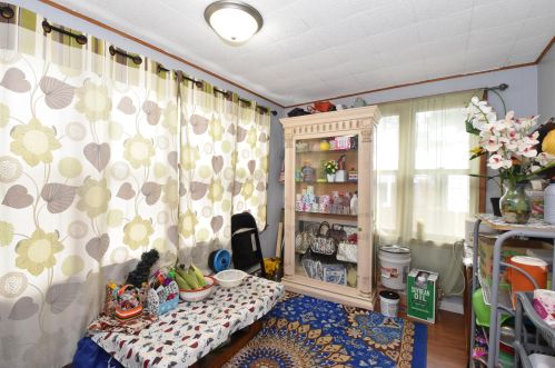 2911 33, Milwaukee WI 53215-3619 exterior