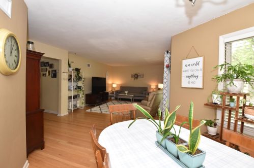 3047 121st St, Milwaukee WI  53222-4010 exterior