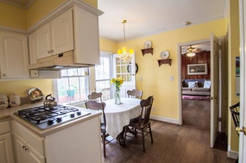 6688 Brandon Ml Rd, Atlanta GA 30328-2031 exterior