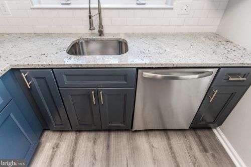 1915 Franklin St, Philadelphia PA 19122-2015 exterior