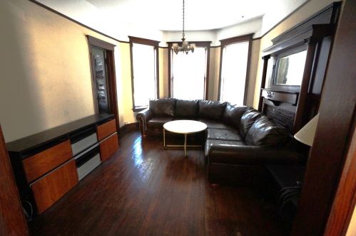 1622 Rockwell St, Chicago IL 60647-5218 exterior