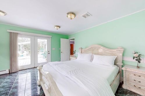 47 Waterman St, Killingly CT 06239-4240 exterior