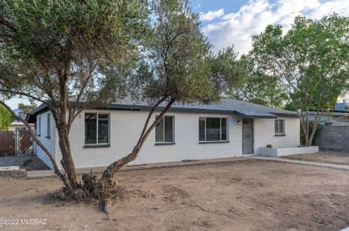 6111 28th St, Tucson, AZ 85711-6805