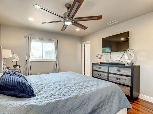 4039 Mohawk Pl, Naples FL 34112-6748 exterior