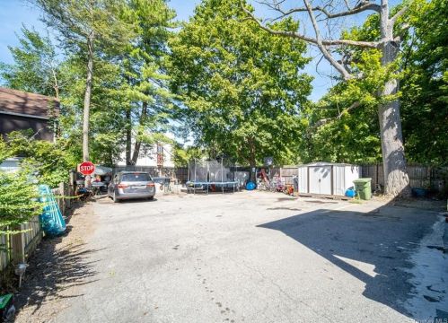 15 Grove St, Middletown NY 10940-4806 exterior