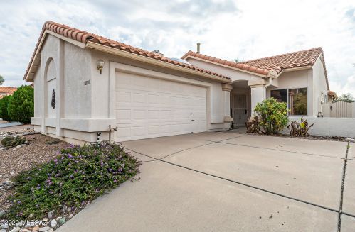 8118 Prickly Poppy Dr, Tucson, AZ 85715-6816