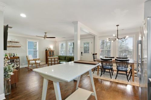 2266 Memorial Dr, Atlanta GA  30317-3160 exterior