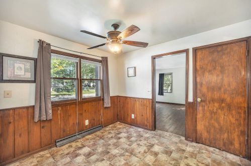 942 Amity Ave, Meskegon MI 49442-2118 exterior