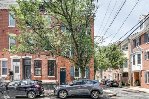 618 19 St, Philadelphia PA 19146-4655 exterior