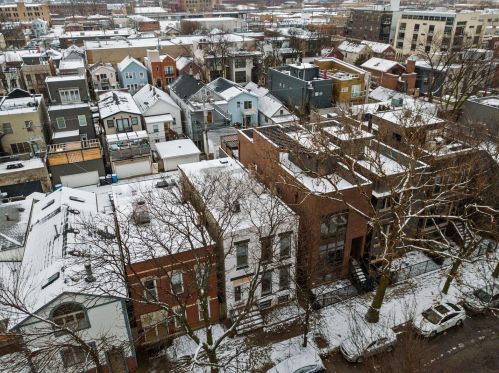 1933 Ohio St, Chicago IL 60624-1047 exterior