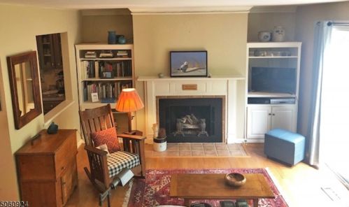 100 Carriage Ln, Fredon NJ 07860-1930 exterior