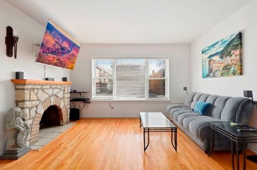 2426 77th Ave, Chicago, IL 60707-2511