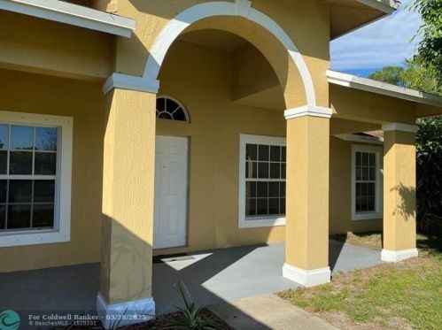3542 Margela St, Fort Pierce FL  34953-5221 exterior