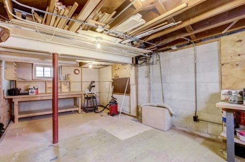 2197 79, Milwaukee WI 53219-1706 exterior