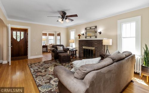 2143 Juliet Ave, Saint Paul, MN 55105-1323