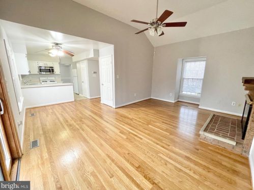 6207 Gentle Ln, Alexandria VA  22310-2260 exterior