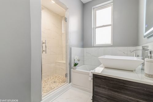 6640 Marshfield Ave, Chicago IL 60636-3302 exterior