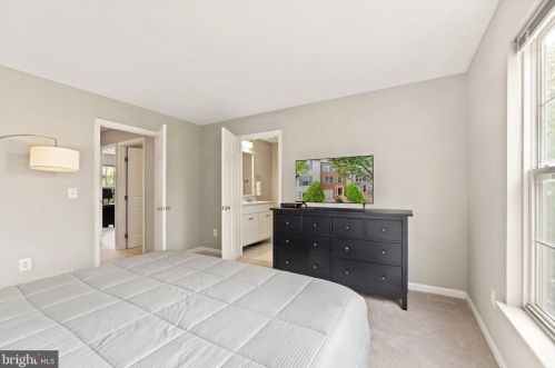 106 Ingle Pl, Alexandria VA 22304-7600 exterior