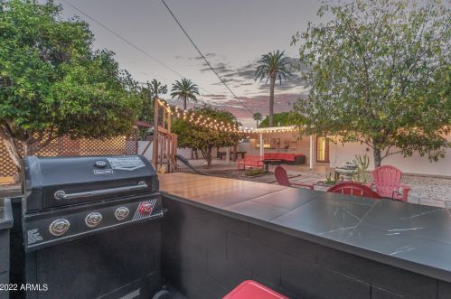 2214 7th Ave, Phoenix AZ 85007-1503 exterior