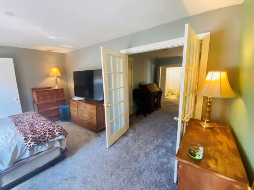 6023 Holt Ave, Milwaukee WI 53219-4356 exterior