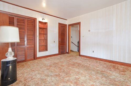 21 Jasset St, Newton MA 02458-1055 exterior