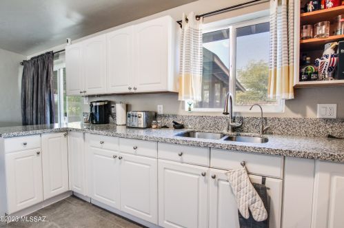 6457 Calle Cappela, Tucson AZ  85710-5303 exterior