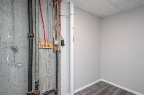 65 Flagg St, Worcester MA  01602-1452 exterior