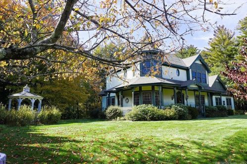 109 Babbling Brk Rd, Torrington CT 06790-2166 exterior