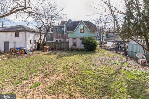 210 York St, Pottstown PA 19464-5252 exterior