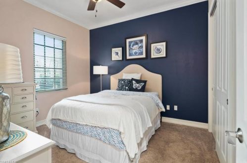 8978 Shenendoah Cir, Naples FL 34113-1670 exterior