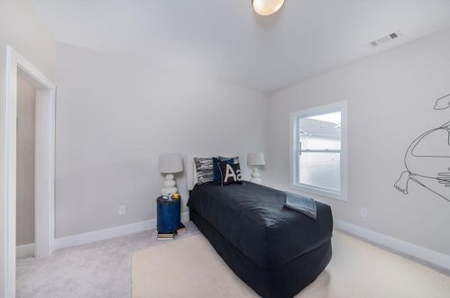 910 King St, Atlanta GA exterior