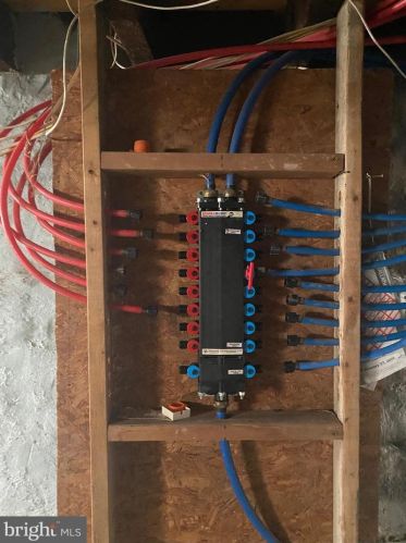 2029 Ellsworth St, Philadelphia PA 19146-3010 exterior