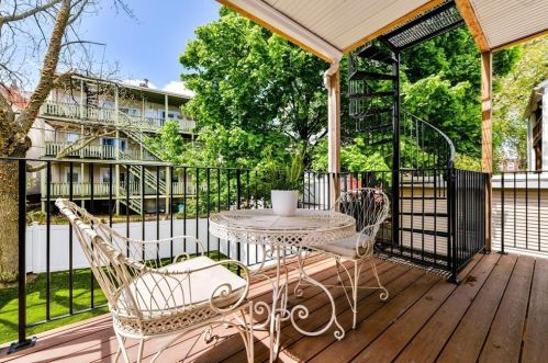 3 Middle St, Boston MA exterior