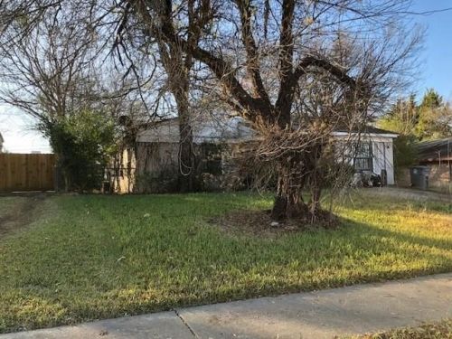 3722 Golden Hills Dr, Dallas, TX 75241-3319