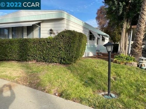 2071 Dalis Dr, Concord, CA 94520-5439