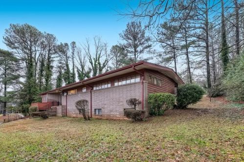 290 Fielding Ln, Atlanta, GA 30311-2046