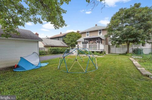 238 Roland Rd, Chester PA 19015-3328 exterior