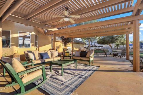 23195 Modoc Ct, Perris CA  92570-8745 exterior