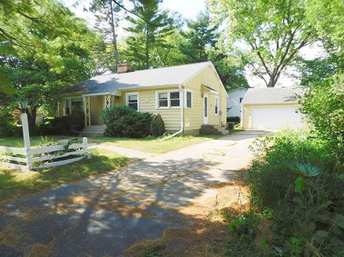 11628 Walnut Rd, Milwaukee, WI 53226-3029